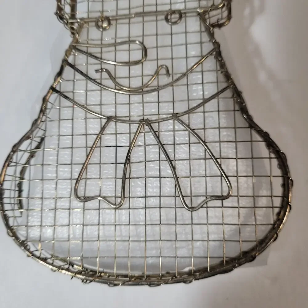 Charming Wired Metal Snowman Basket - Festive Home Decor